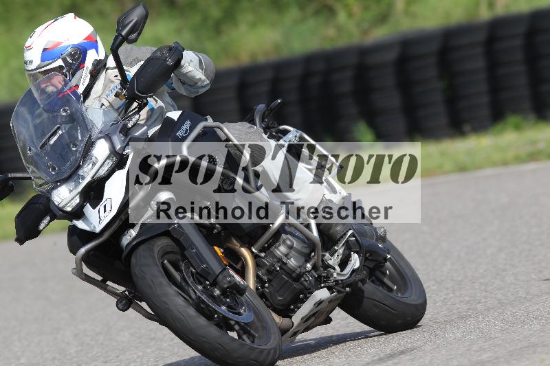 Archiv-2025/10 23.04.2025 Cornu Master School ADR/gruen-vert/0